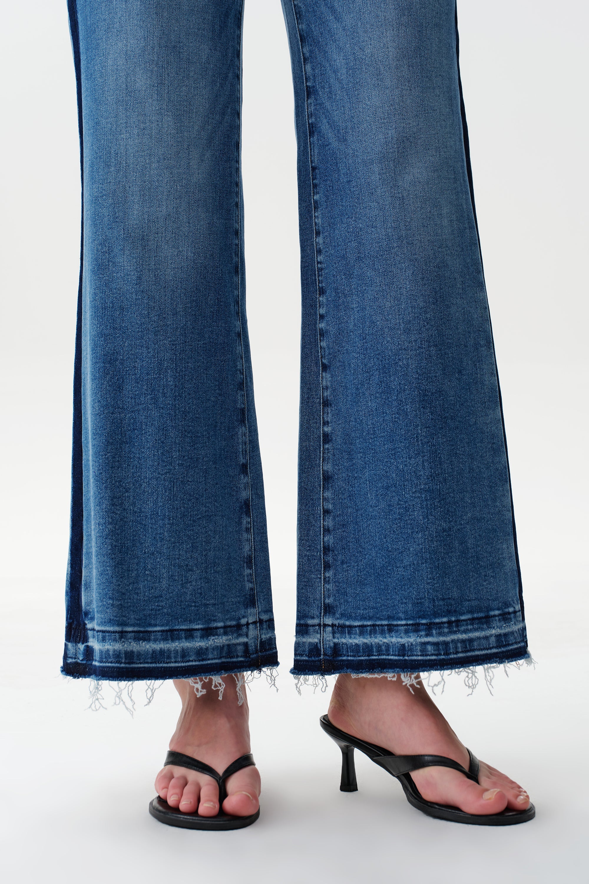 Mid Rise Wide Leg Jean with Dark Seam Detail at ooh la la! in Grapevine TX 76051