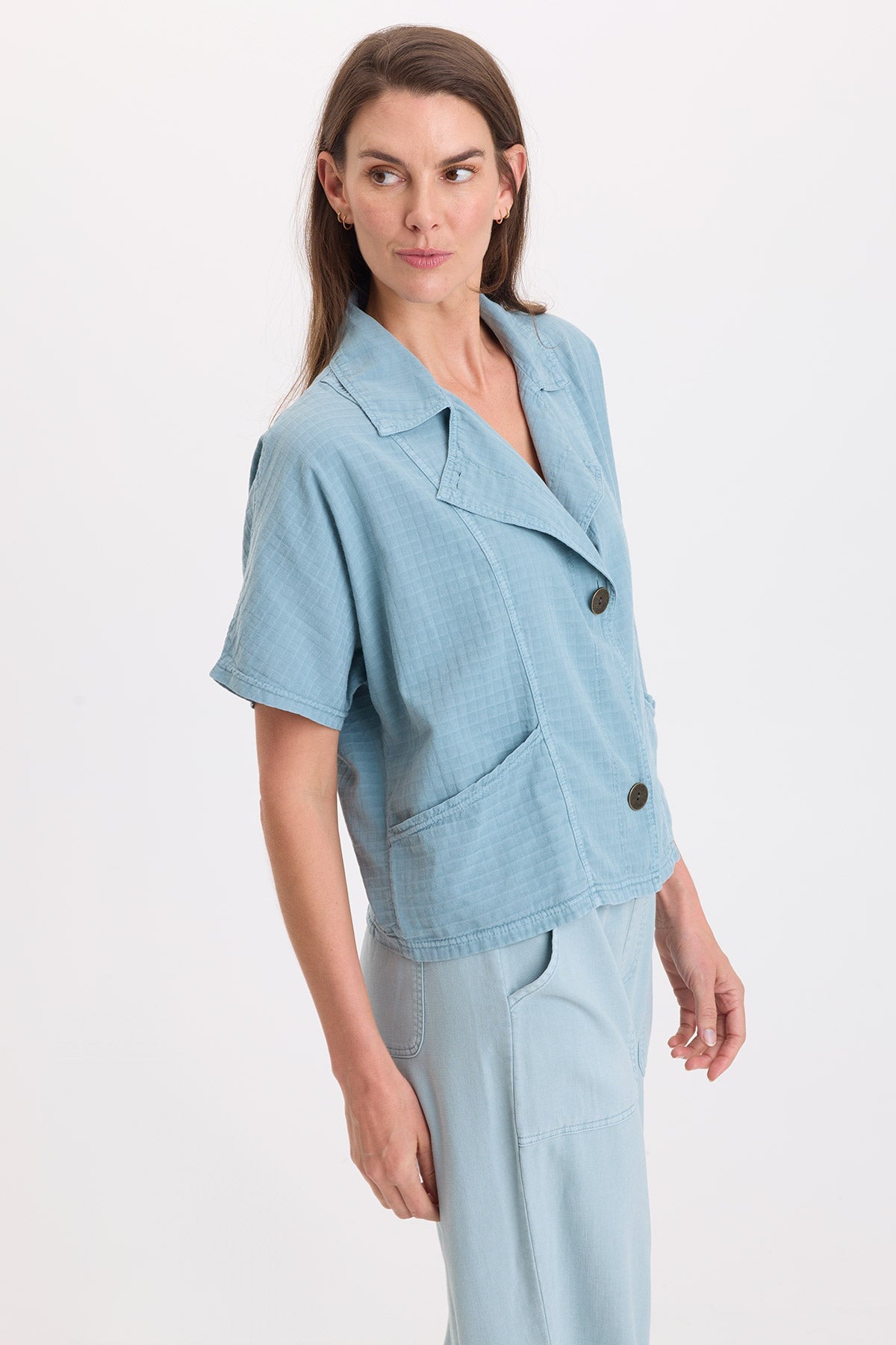 XCVI Jedd Short Sleeve Jacket in Thunderclap Pigment light blue at ooh la la! in Grapevine TX 76051