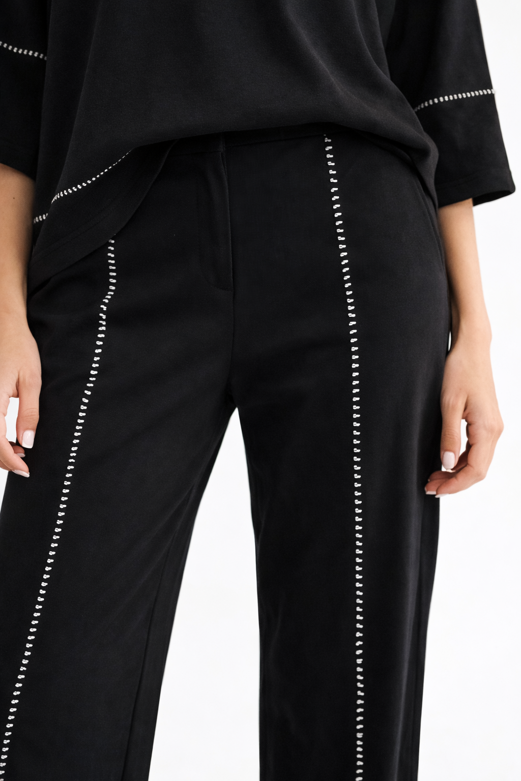 Kenya Pant black, Joh pant, luxury wide-leg pants, designer contrast stitch trousers, high-end pull-on pants, minimalist luxury fashion, premium women's loungewear, structured wide-leg trousers at ooh la la! in Grapevine TX 76051