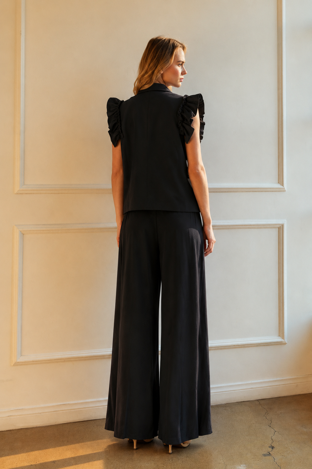 Joh Wessa Palazzo Woven Pant in black at ooh la la! in Grapevine TX 76051