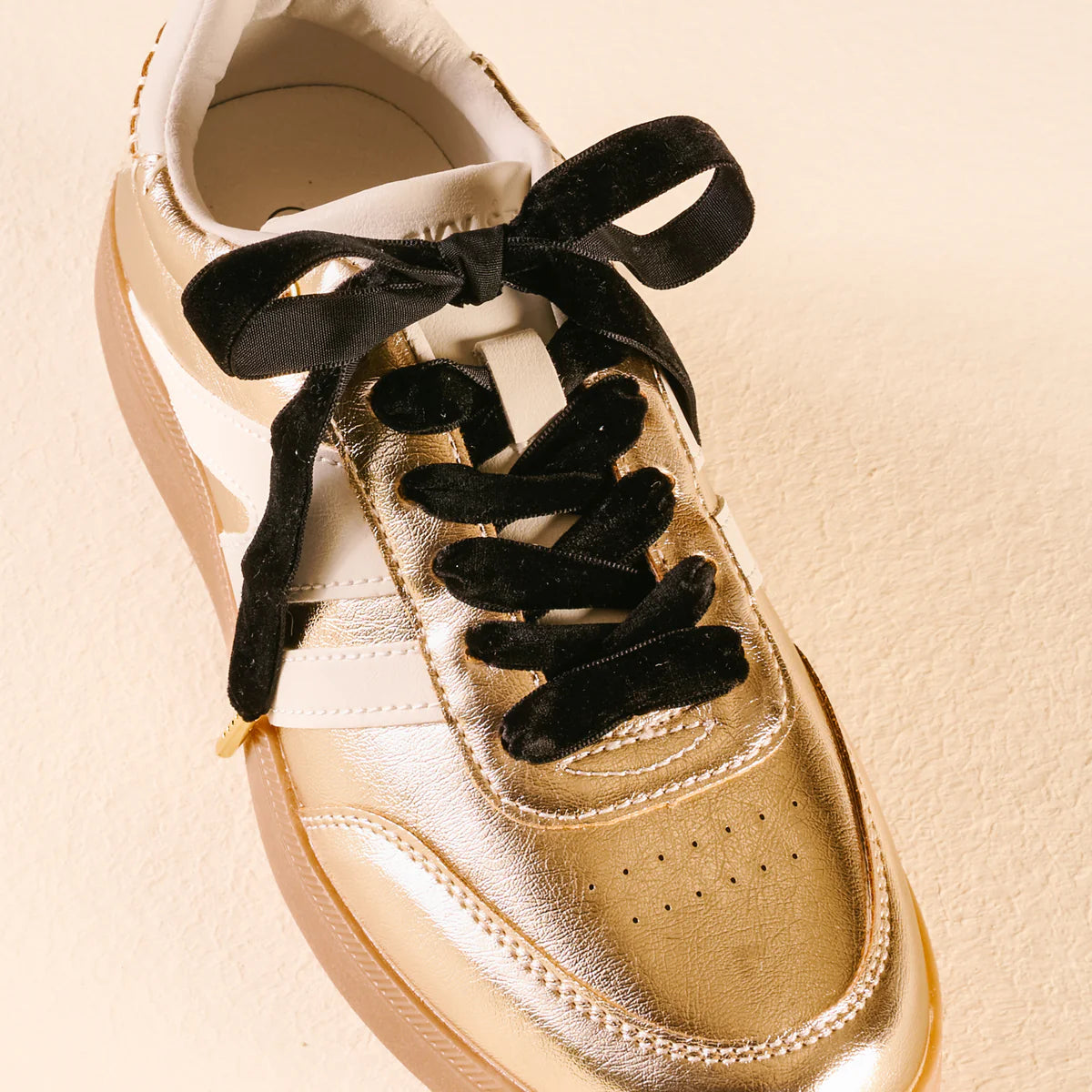 Step it Up Shoelaces in black velvet at ooh la la! in Grapevine TX 76051