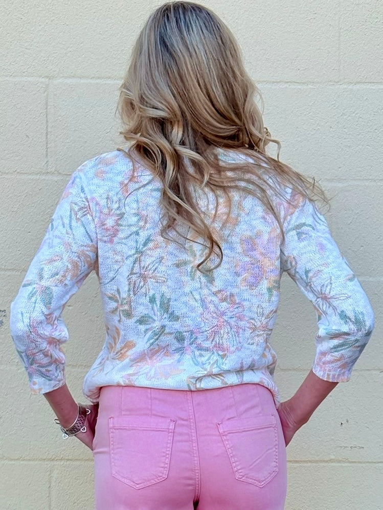 Soft Floral Pullover Sweater - 3