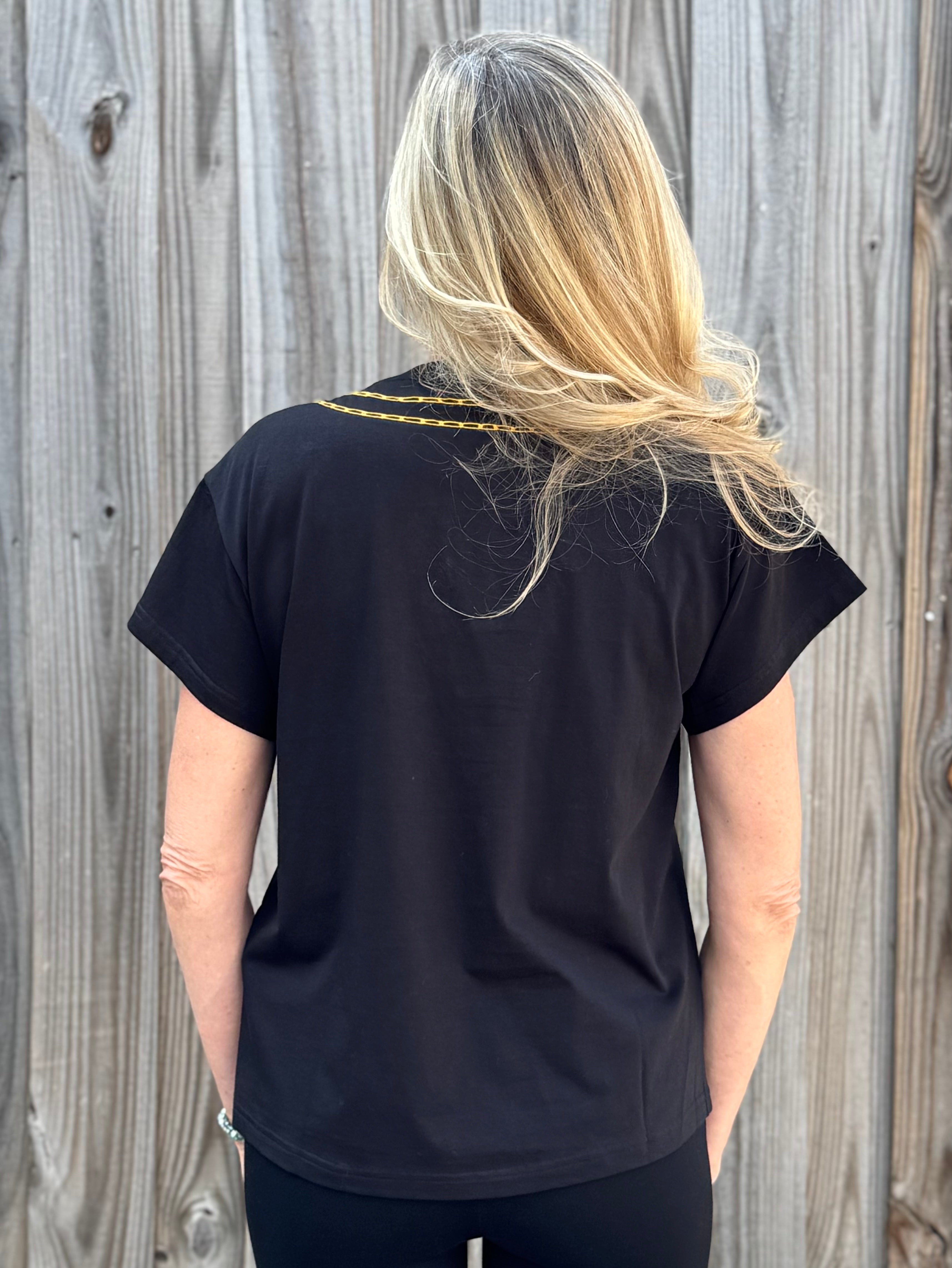 Queen of Sparkles Christmas Necklace Tee at ooh la la! in Grapevine TX 76051