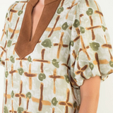 THML Contrast Collar Puff Sleeve Print V Neck Top at ooh la la! in Grapevine TX 76051