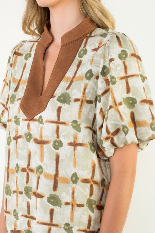 THML Contrast Collar Puff Sleeve Print V Neck Top at ooh la la! in Grapevine TX 76051