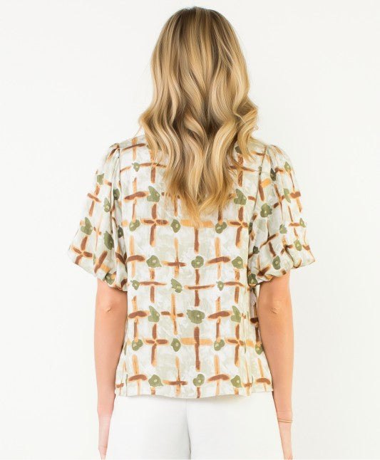 THML Contrast Collar Puff Sleeve Print V Neck Top at ooh la la! in Grapevine TX 76051