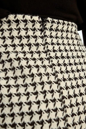 Molly Bracken Houndstooth Skirt at ooh la la! in Grapevine TX 76051