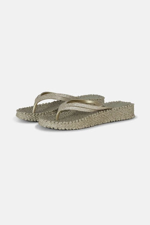 Ilse Jacobsen Cheerful 13 Platform Flip Flops in Platin Gold at ooh la la! in Grapevine TX 76051