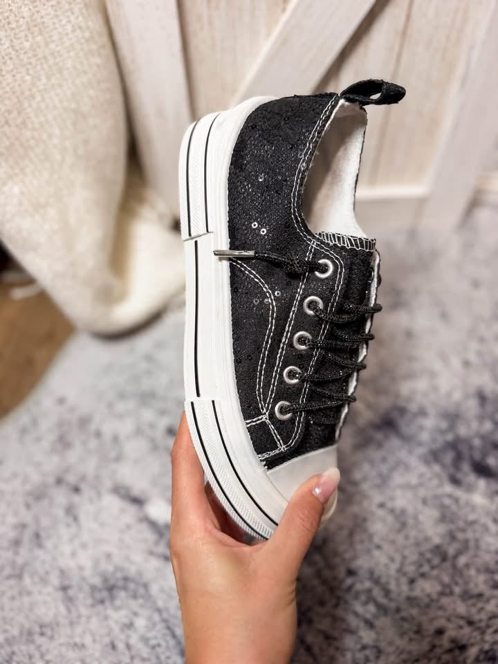 Very G Aman Lace Sneaker in Black at ooh la la! in Grapevine TX 76051