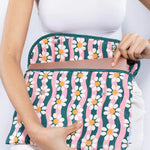 Kind Bag London - 13" Laptop Sleeve - wavy daisy at ooh la la! in Grapevine TX 76051