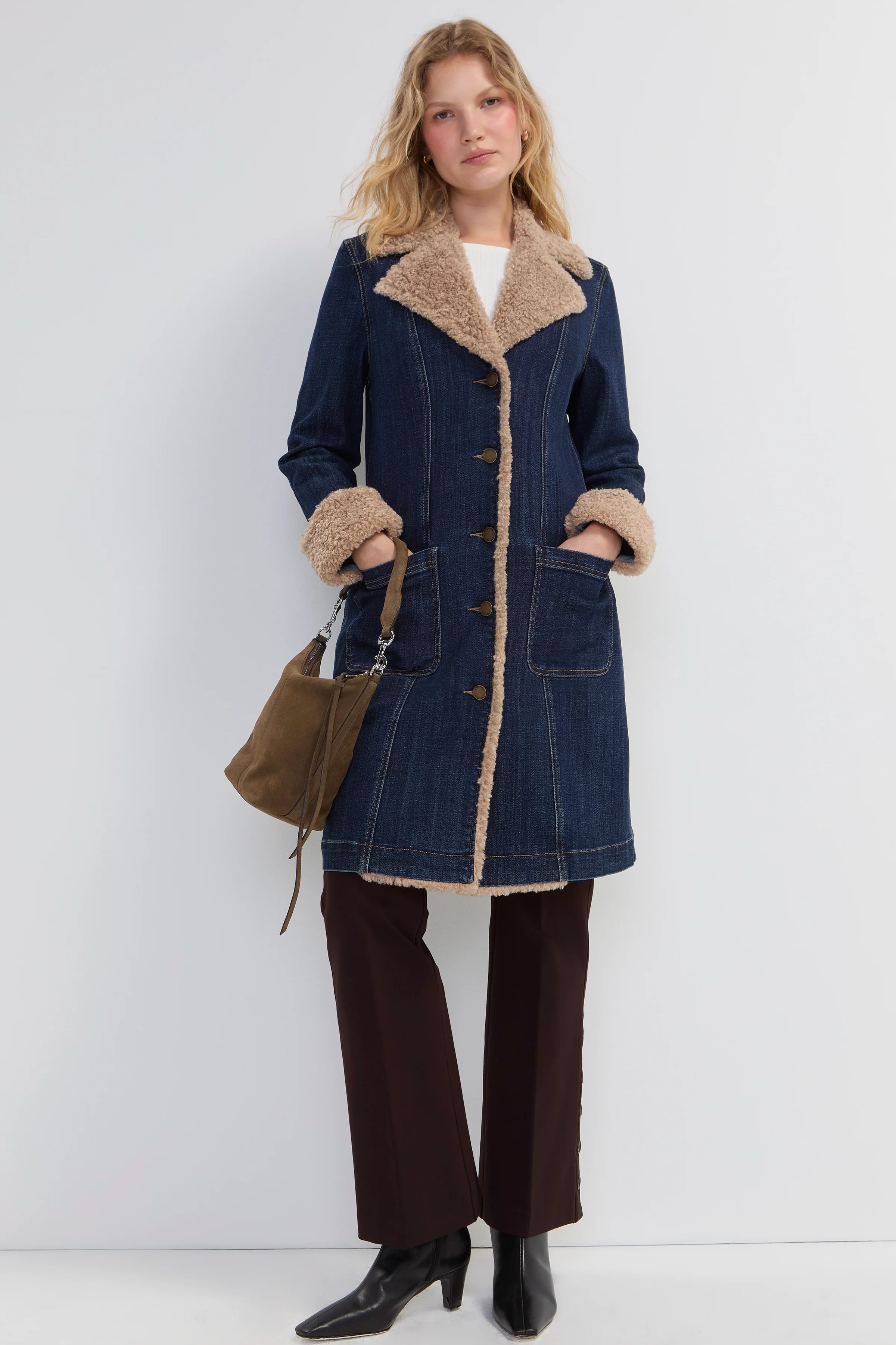 Liverpool sherpa trimmed notch collar denim jacket in rinse wash at ooh la la! in Grapevine TX 76051