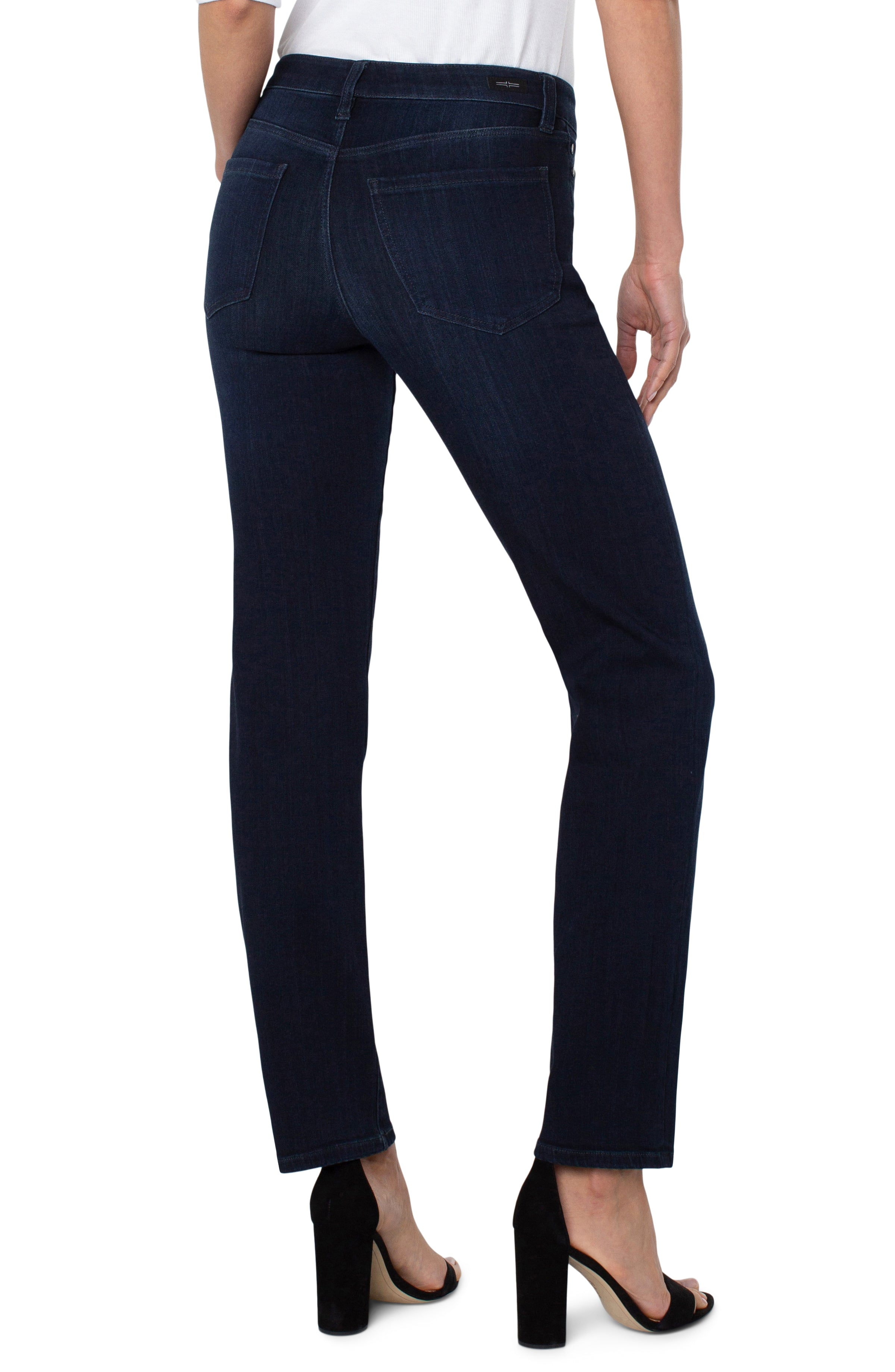 Liverpool Kennedy Straight Jeans at Ooh La La! in Grapevine TX 76051