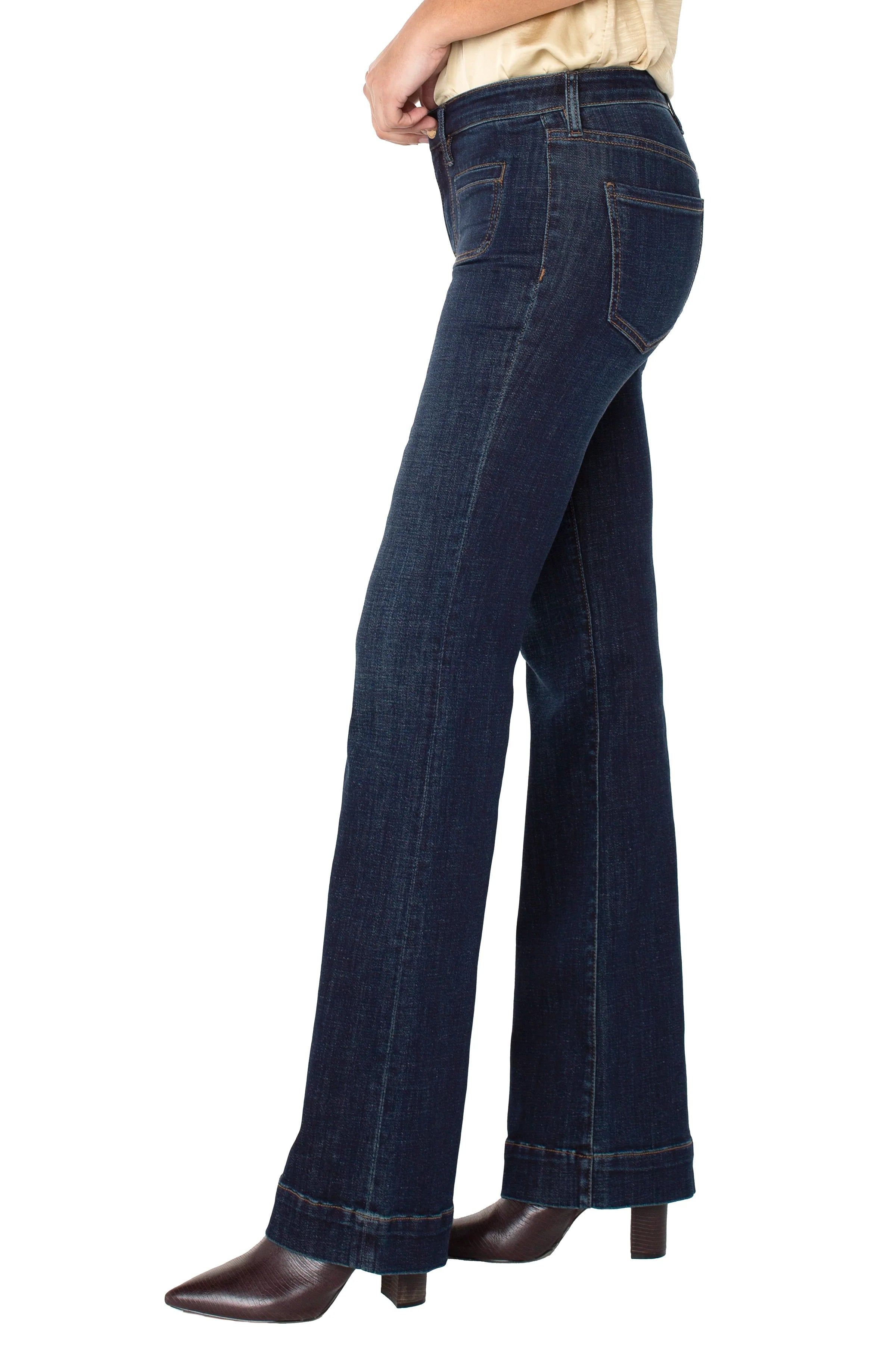 Liverpool Lucy Bootcut with Vintage Pocket Jeans in eastmoor at ooh la la! in Grapevine TX 76051