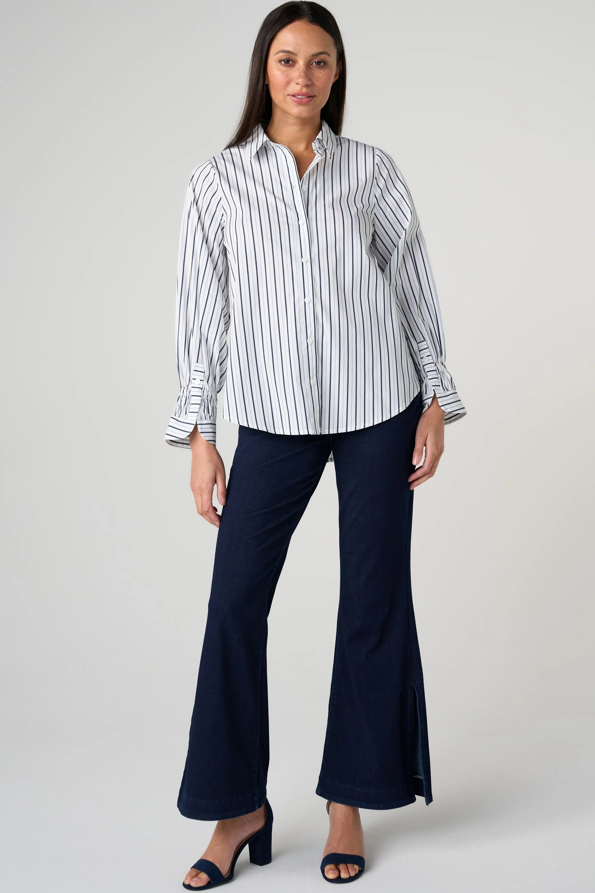 Liverpool Adjustable Slv Button Front Woven Top at Ooh La La! in Grapevine TX 76051