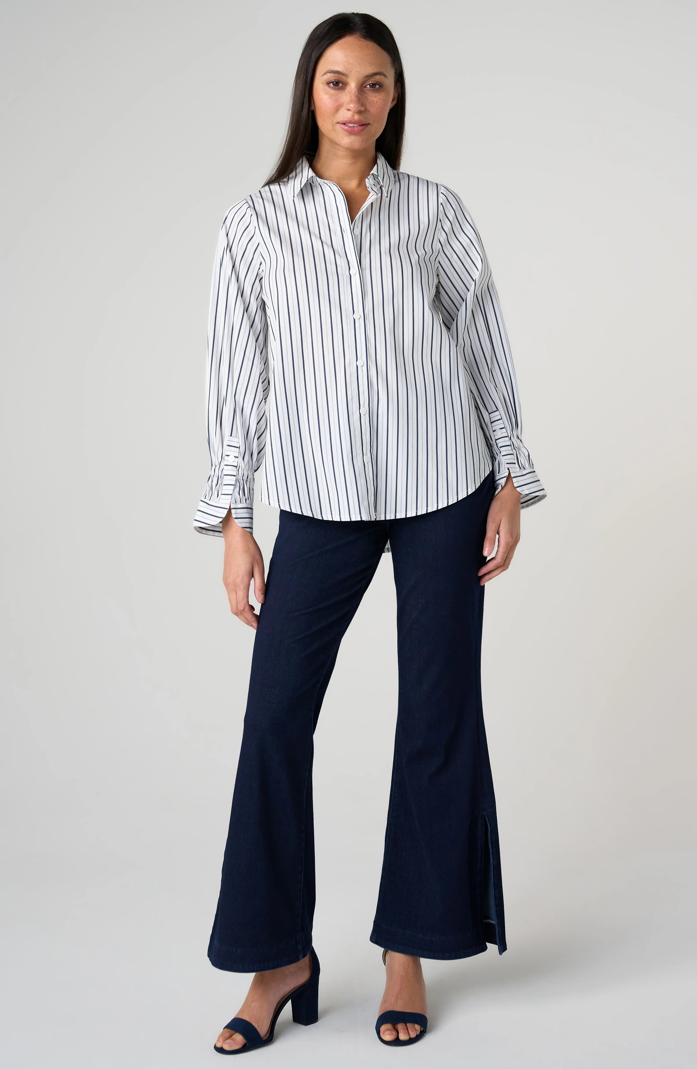 Liverpool Adjustable Slv Button Front Woven Top at Ooh La La! in Grapevine TX 76051