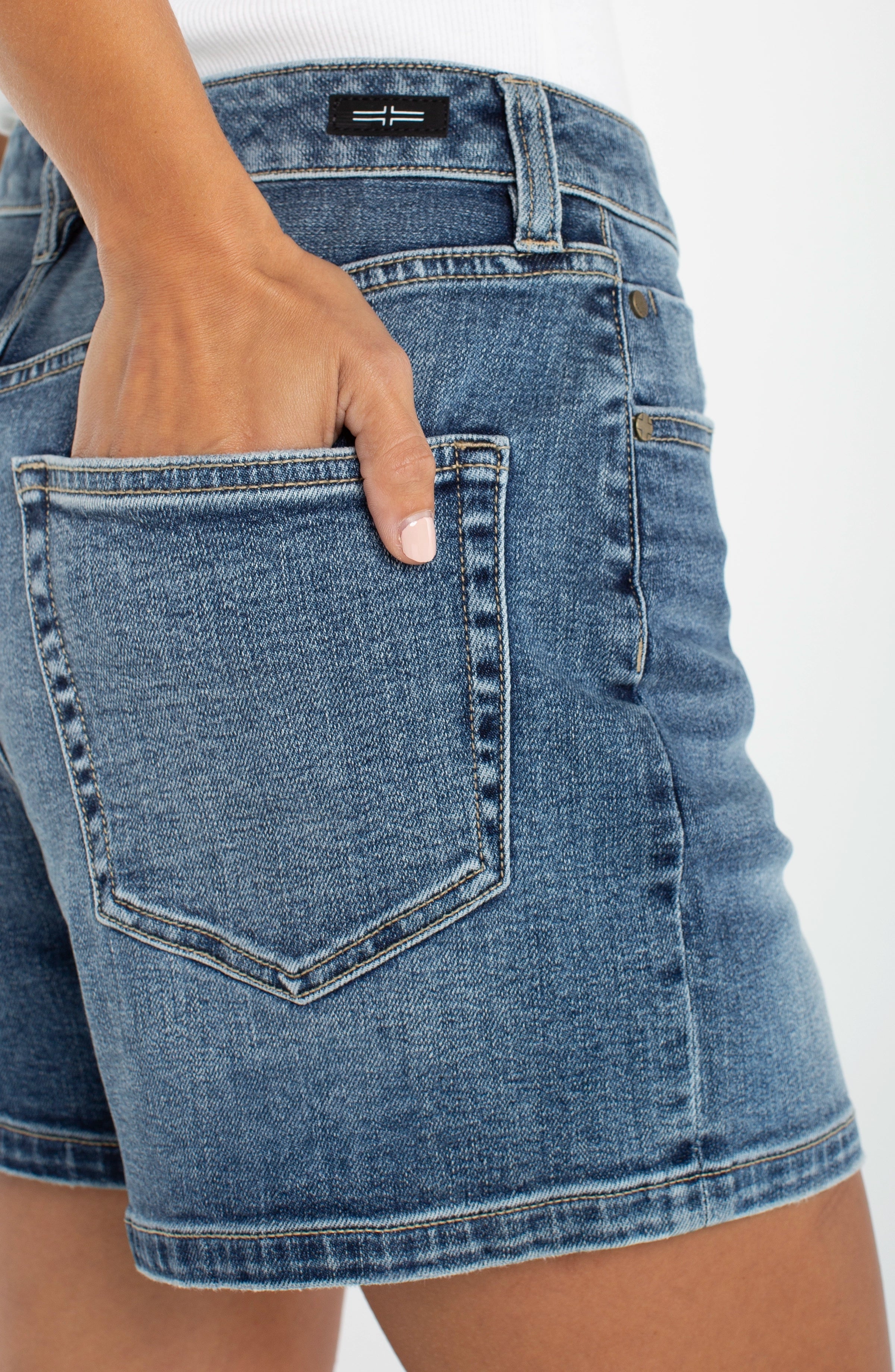 Liverpool High Rise Heritage Jean Shorts at Ooh La La! in Grapevine TX 76051
