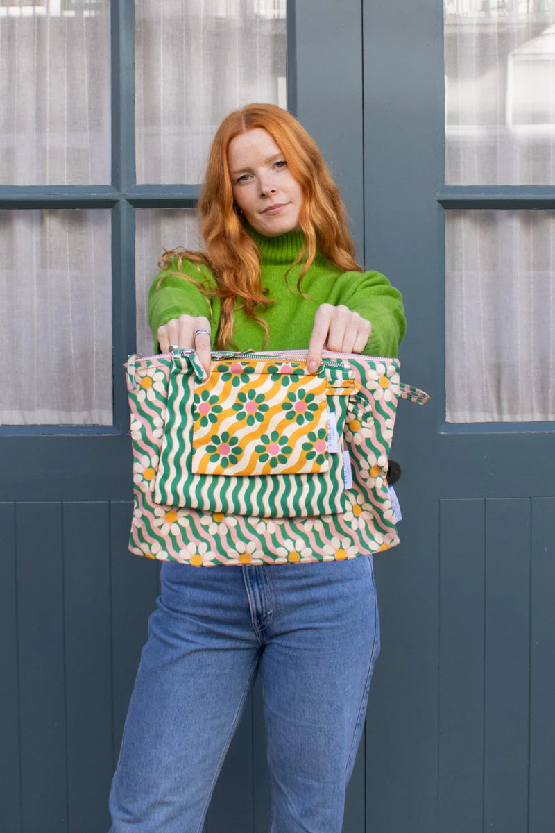 Kind Bag London  - Set of 3 Pouches - wavy daisy at ooh la la! in Grapevine TX 76051