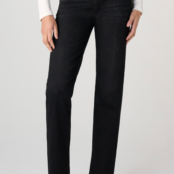 Liverpool Rowan Comfort Waist Slim Jeans in dark Crow Stone black denim on model