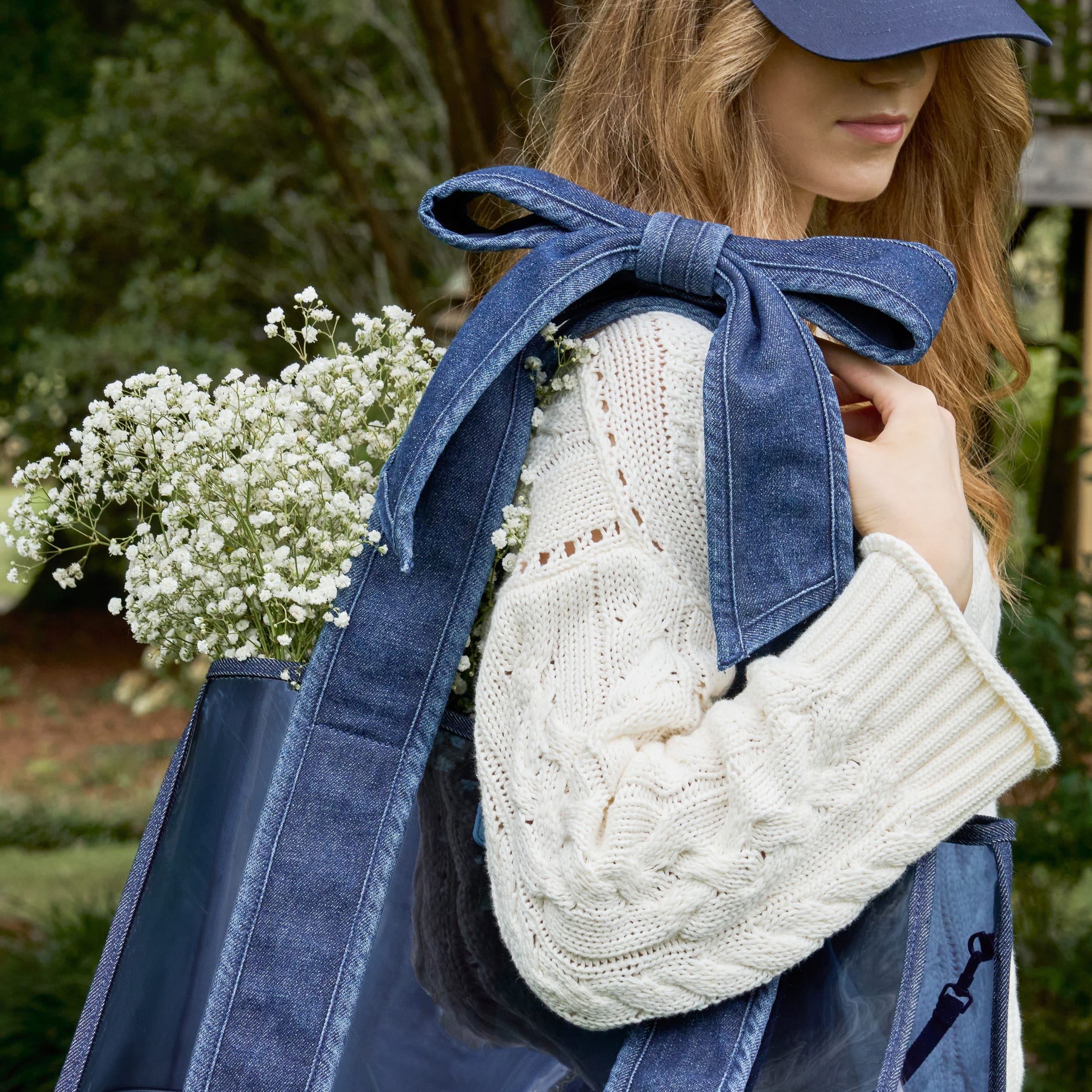 Case-Mate dark wash denim bow lifestyle view 1