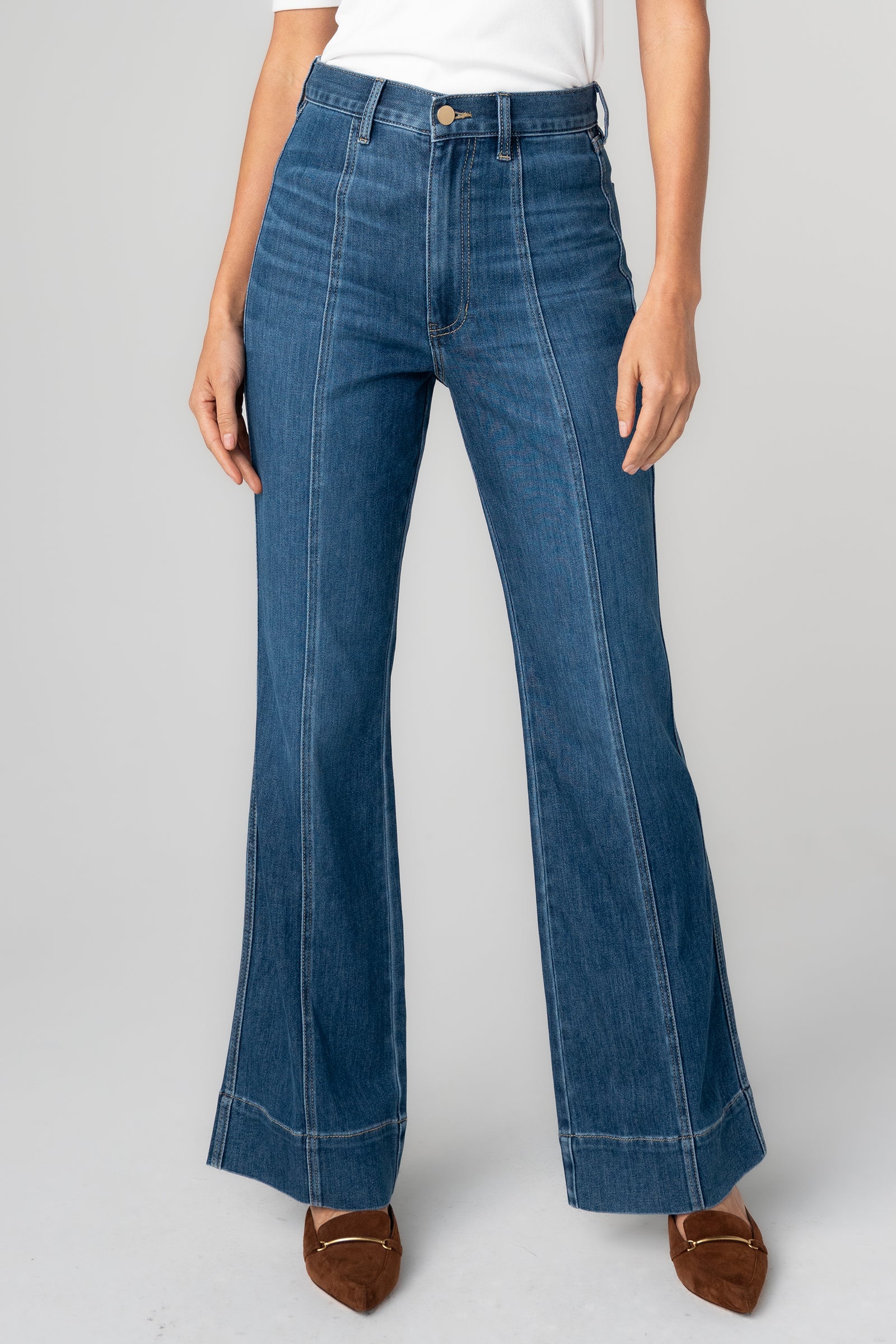 Liverpool Seamed High-Rise Relaxed Bootcut Jeans at ooh la la! in Grapevine TX 76051