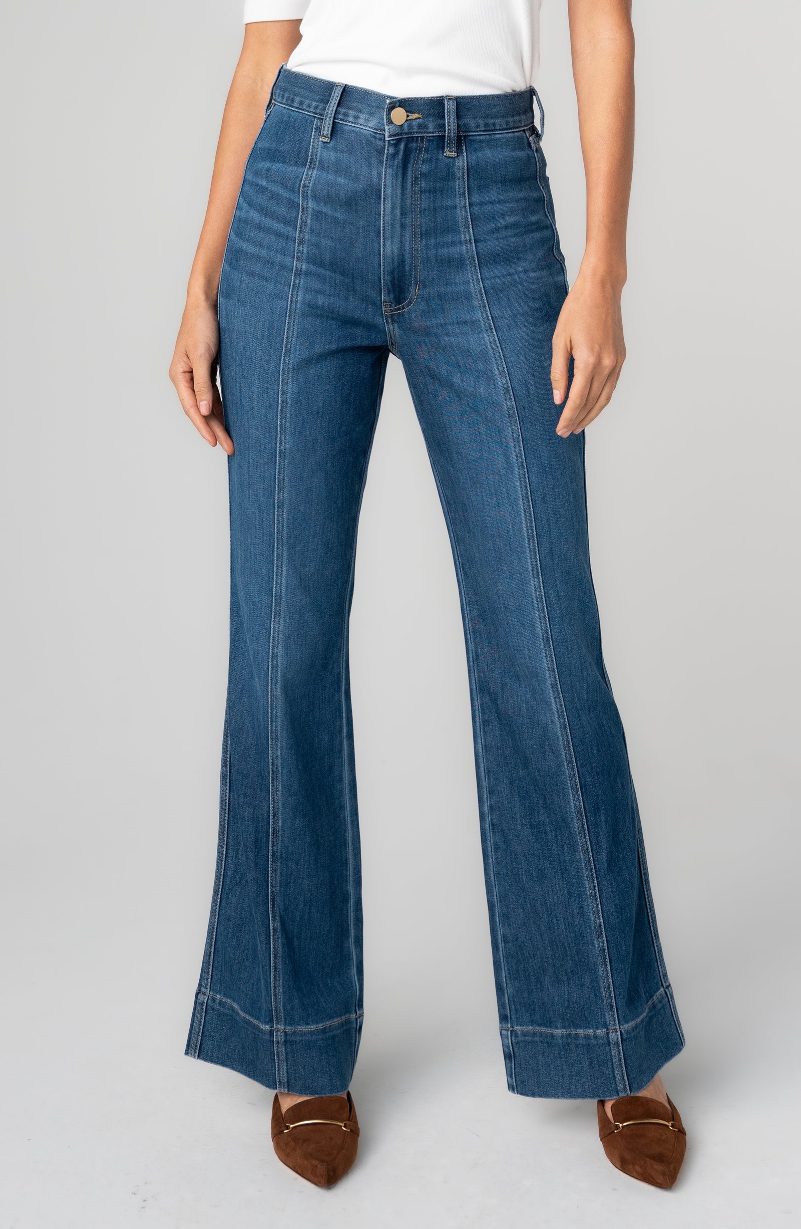 Liverpool Seamed High-Rise Relaxed Bootcut Jeans at ooh la la! in Grapevine TX 76051