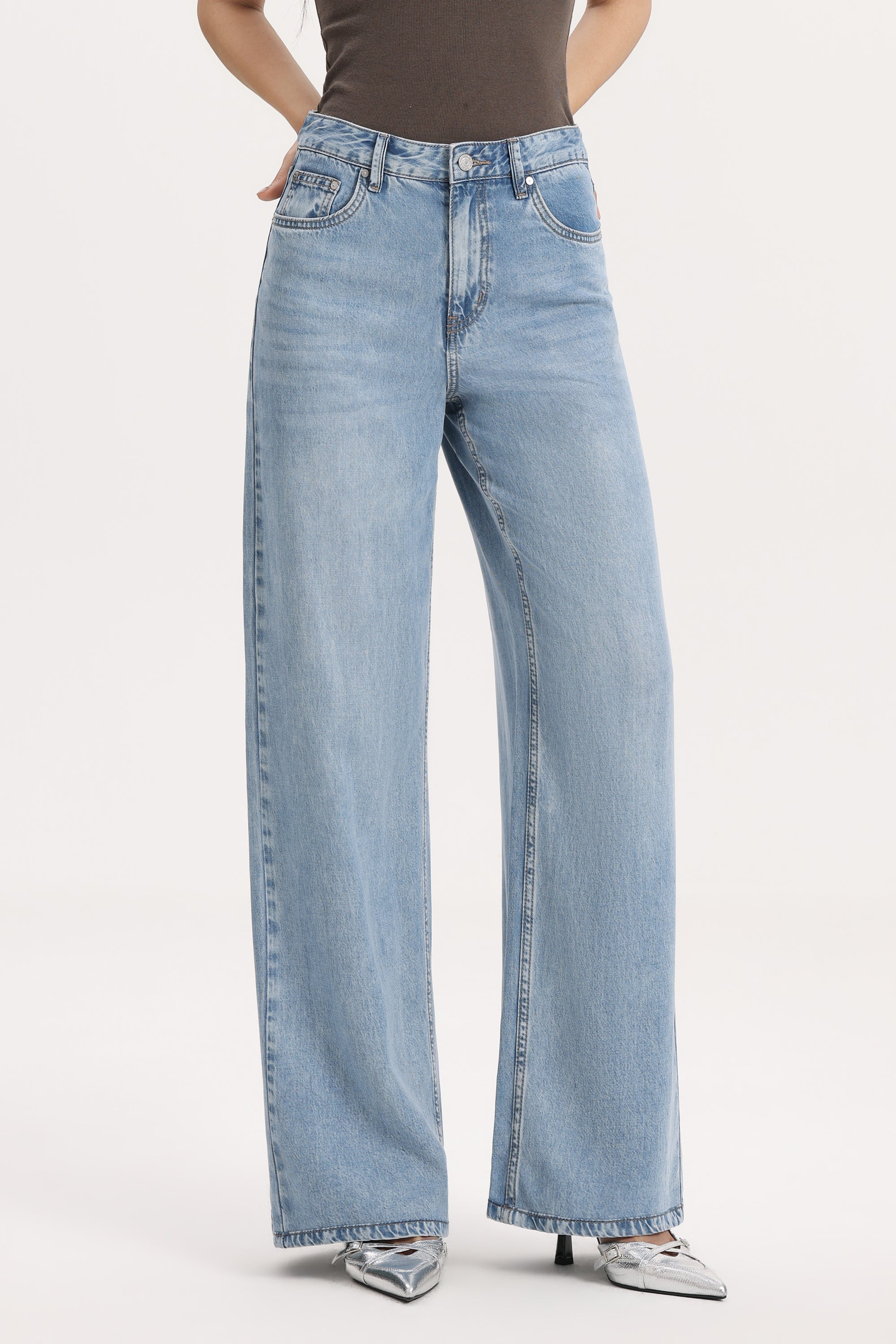 New York Super Light Weight Wide Leg Jeans at ooh la la! in Grapevine TX 76051