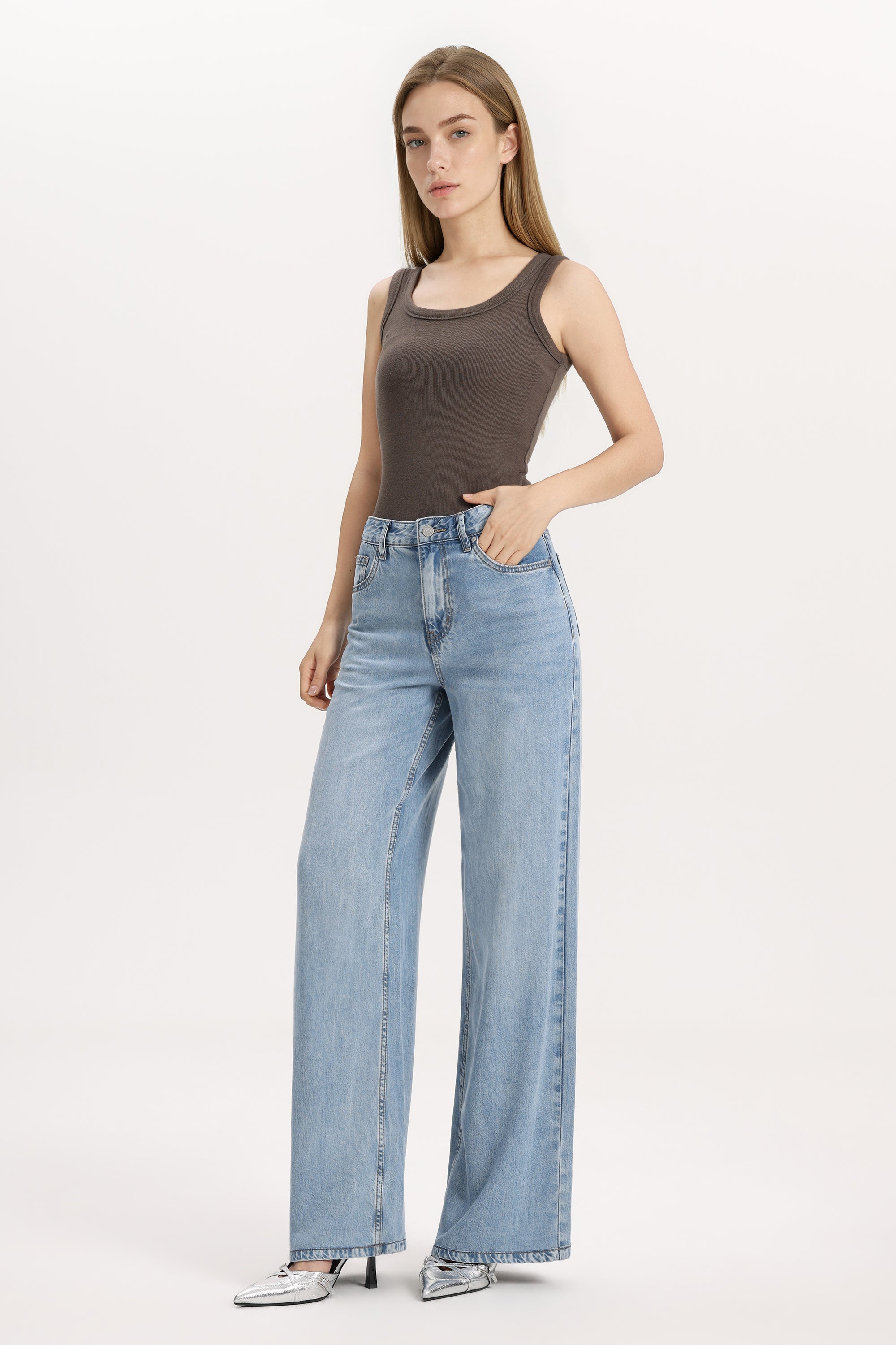 New York Super Light Weight Wide Leg Jeans at ooh la la! in Grapevine TX 76051