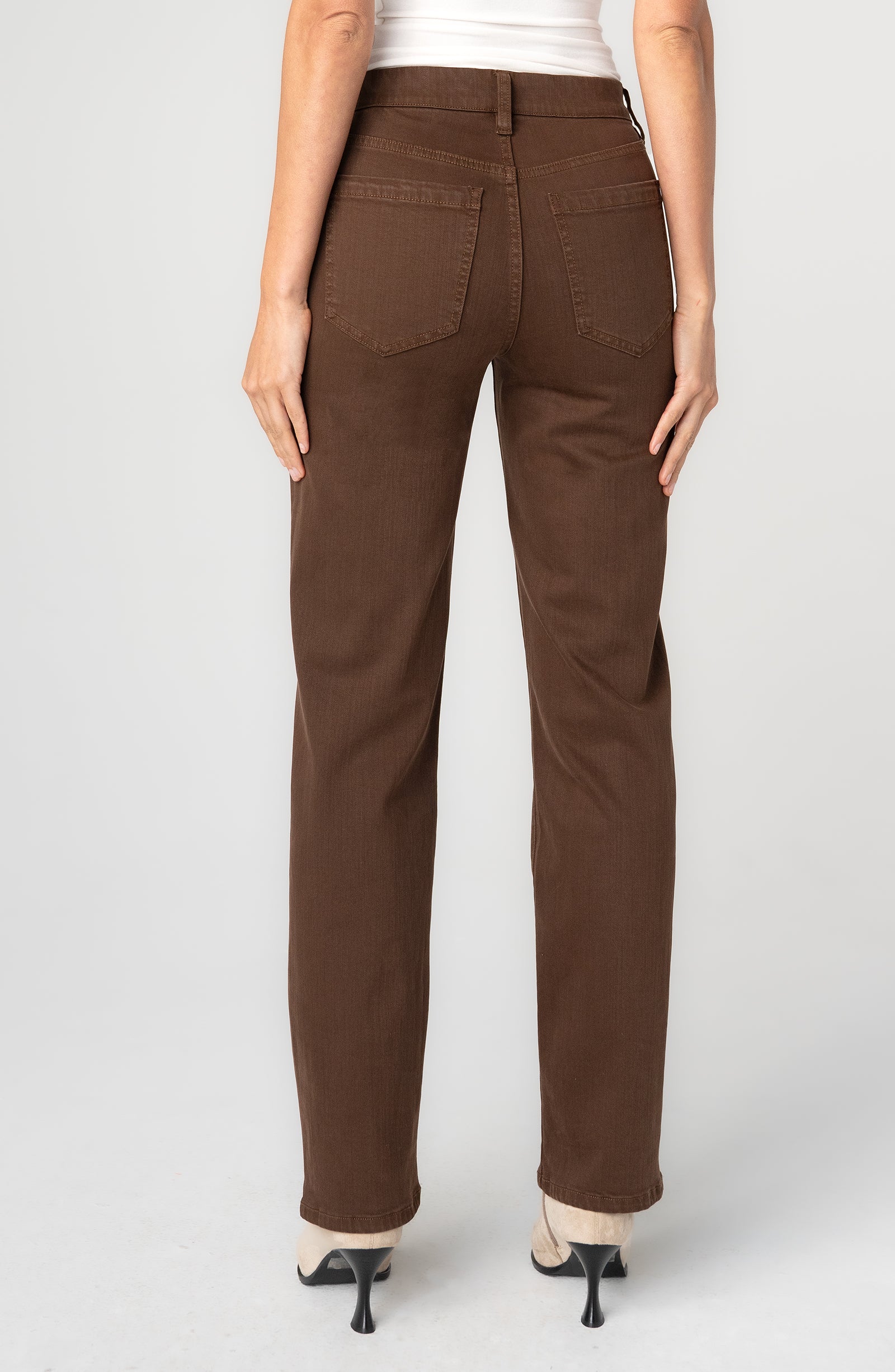 Liverpool Kennedy Comfort Waist Straight Jeans in carob brown at ooh la la! in Grapevine TX 76051